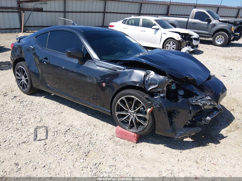 2017 Toyota Gt86 VIN JF1ZNAA10H8705311 IAAI salvage auction — FRONT END, Wait Title, sold $1,350 on 2026-07-09 (photo 1)