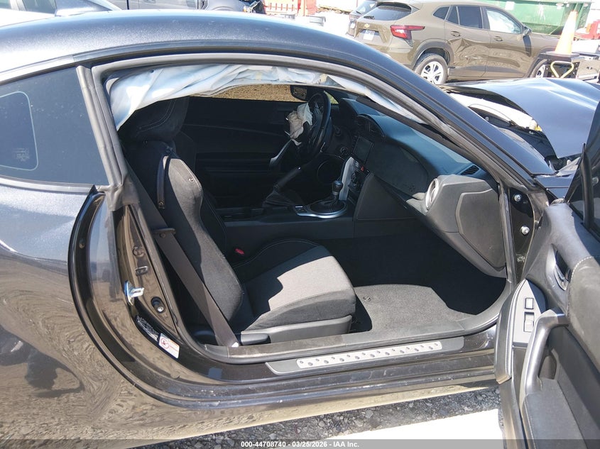 2017 Toyota Gt86 VIN JF1ZNAA10H8705311 IAAI salvage auction — FRONT END, Wait Title, sold $1,350 on 2026-07-09 (photo 5)