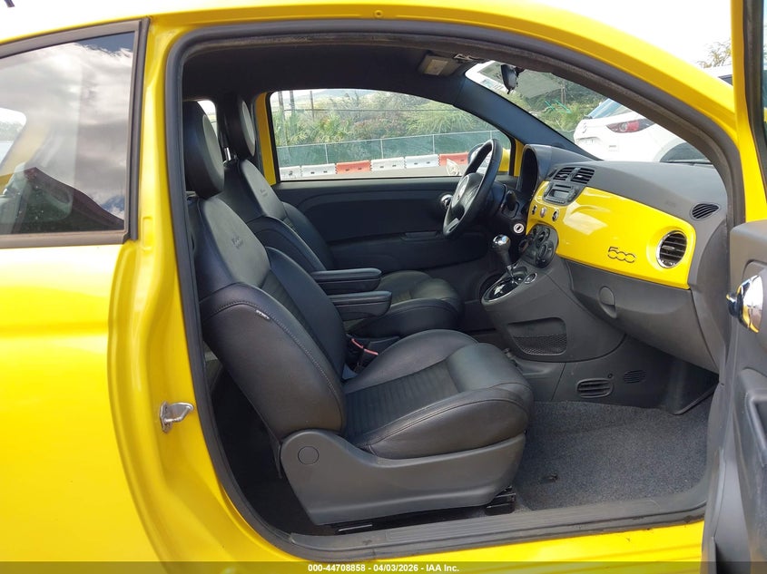 2015 Fiat 500 VIN 3C3CFFBR7FT756953 IAAI salvage auction — WATER/FLOOD, Salvage (Hawaii), sold $225 on 2026-08-11 (photo 5)