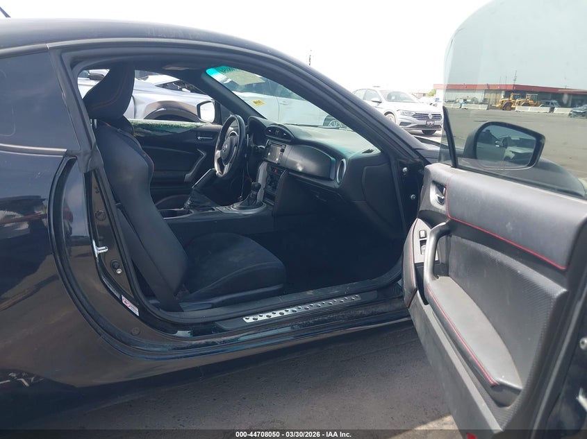 2014 Scion Fr-s VIN JF1ZNAA15E8705719 IAAI salvage auction — LEFT SIDE, Salvage (Arizona), sold $200 on 2026-07-28 (photo 5)