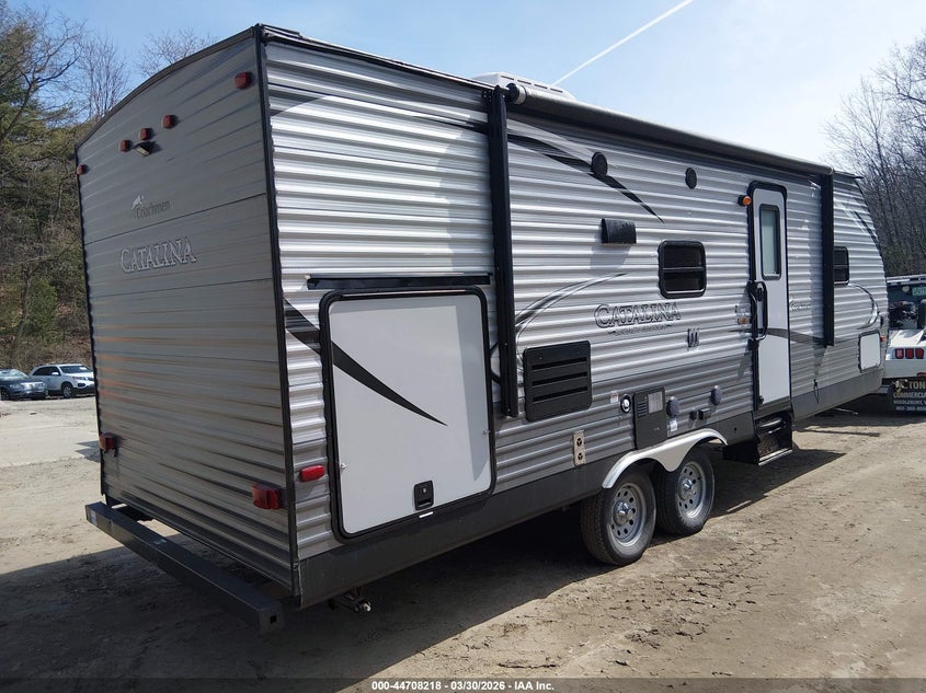 2016 Forest river Coachman VIN 5ZT2CAMB2GA024059 IAAI salvage auction — ROOF, Salvage (Vermont), sold $925 on 2026-07-22 (photo 4)
