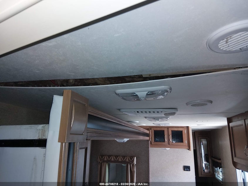 2016 Forest river Coachman VIN 5ZT2CAMB2GA024059 IAAI salvage auction — ROOF, Salvage (Vermont), sold $925 on 2026-07-22 (photo 6)