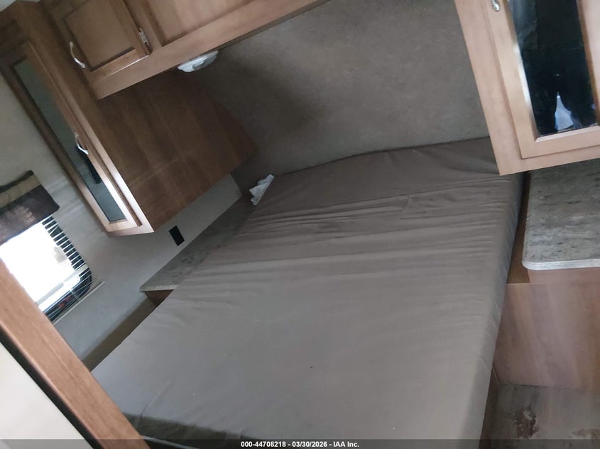 2016 Forest river Coachman VIN 5ZT2CAMB2GA024059 IAAI salvage auction — ROOF, Salvage (Vermont), sold $925 on 2026-07-22 (photo 8)