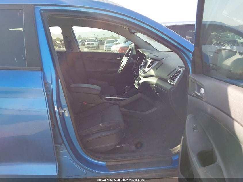 2018 Hyundai Tucson VIN KM8J33A49JU610726 IAAI salvage auction — RIGHT REAR, Wait Title, sold $1,950 on 2026-07-07 (photo 5)