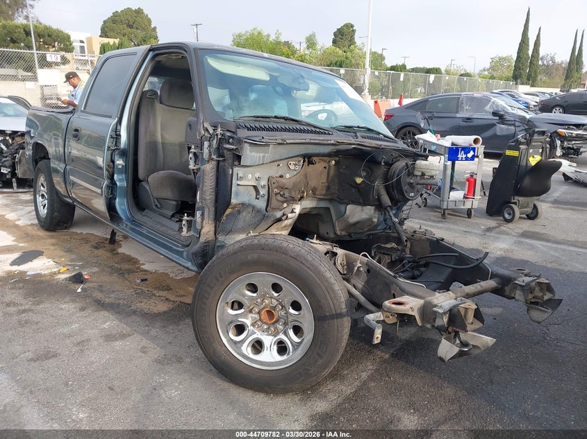 2006 Chevrolet Silverado 1500 VIN 2GCEC13V561263138 IAAI salvage auction — THEFT, Salvage (California), sold $225 on 2026-07-09 (photo 1)
