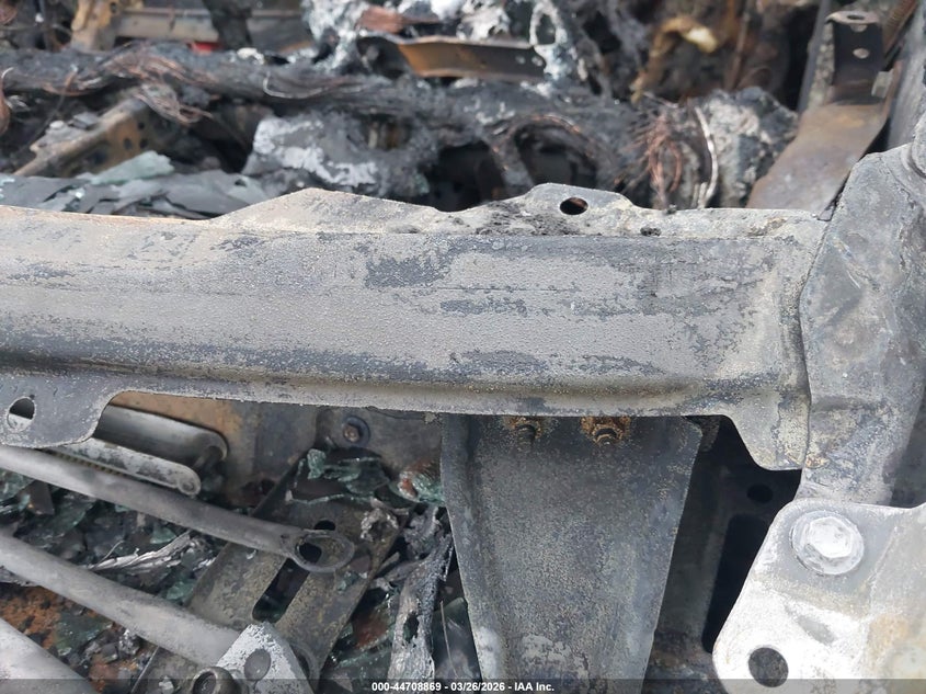 2021 Toyota Sienna VIN 5TDYRKEC4MS026465 IAAI salvage auction — TOTAL BURN, Salvage Title, sold $2,225 on 2026-07-15 (photo 9)