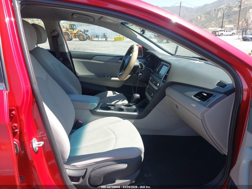 2019 Hyundai Sonata VIN 5NPE24AF2KH804798 IAAI salvage auction — REAR END, Wait Title, sold $1,850 on 2026-08-02 (photo 5)