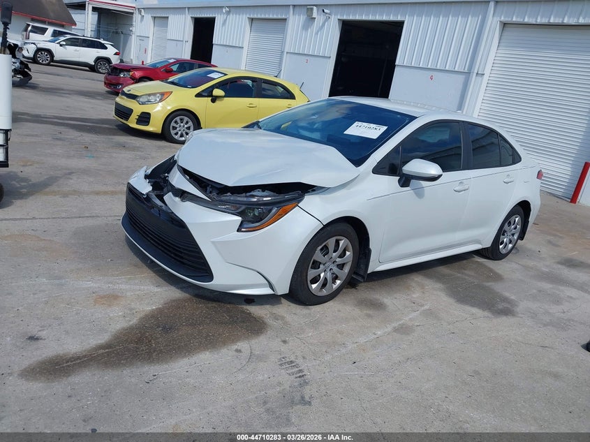 2025 Toyota Corolla VIN 5YFB4MDE4SP267368 IAAI salvage auction — FRONT END, Wait Title, sold $6,100 on 2026-07-26 (photo 2)