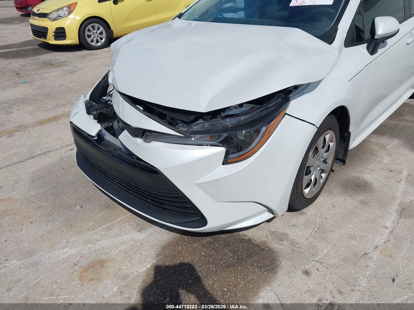 2025 Toyota Corolla VIN 5YFB4MDE4SP267368 IAAI salvage auction — FRONT END, Wait Title, sold $6,100 on 2026-07-26 (photo 6)
