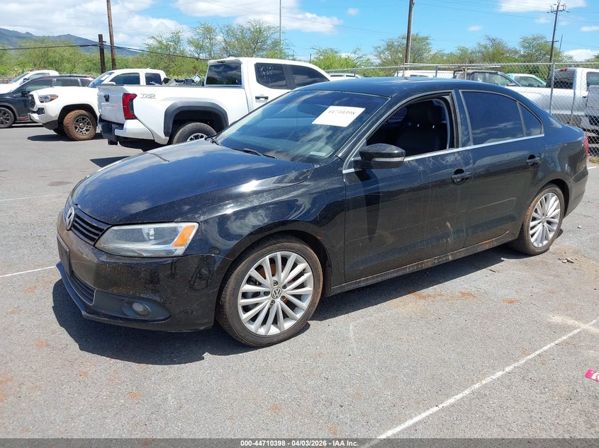 2014 Volkswagen Jetta VIN 3VWLL7AJXEM372631 IAAI salvage auction — WATER/FLOOD, Salvage (Hawaii), sold $175 on 2026-08-04 (photo 2)