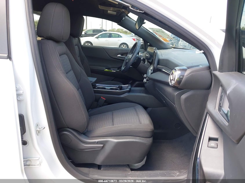 2025 Chevrolet Equinox VIN 3GNAXHEG4SL261181 IAAI salvage auction — ROLLOVER, Original (Texas), sold $6,300 on 2026-07-22 (photo 5)