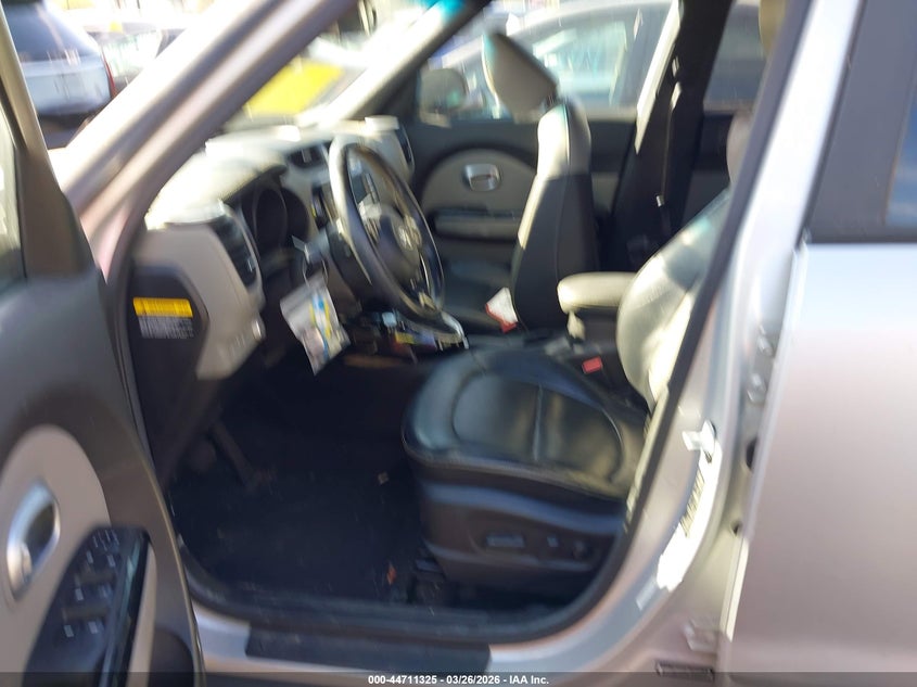 2015 Kia Soul VIN KNDJP3A56F7781392 IAAI salvage auction — LEFT SIDE, Wait Title, sold $1,900 on 2026-07-17 (photo 5)