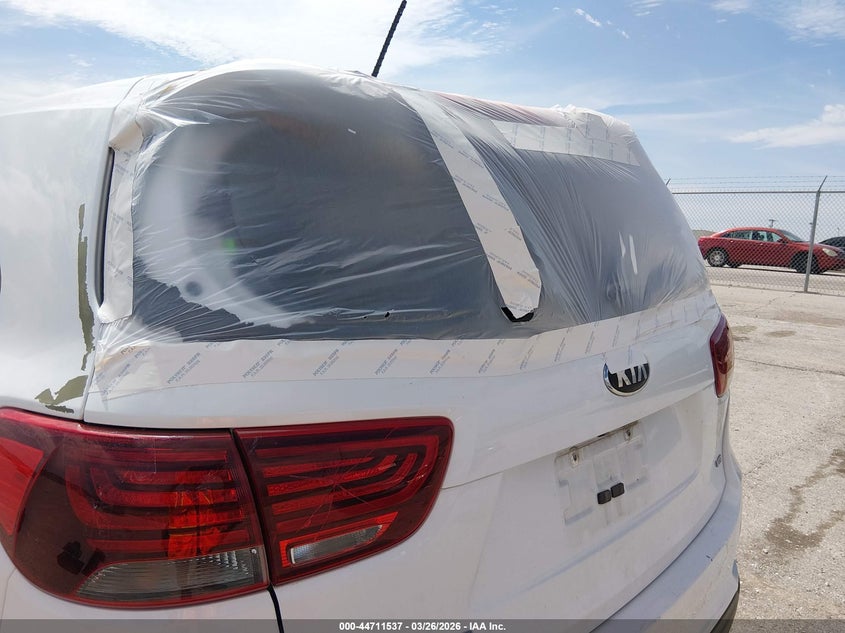 2019 Kia Sorento VIN 5XYPGDA59KG503101 IAAI salvage auction — REAR END, Salvage (Missouri), sold $3,100 on 2026-07-16 (photo 6)