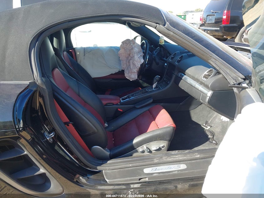 2019 Porsche 718 boxster VIN WP0CB2A88KS228732 IAAI salvage auction — UNKNOWN, Wait Title, sold $15,700 on 2026-07-06 (photo 5)