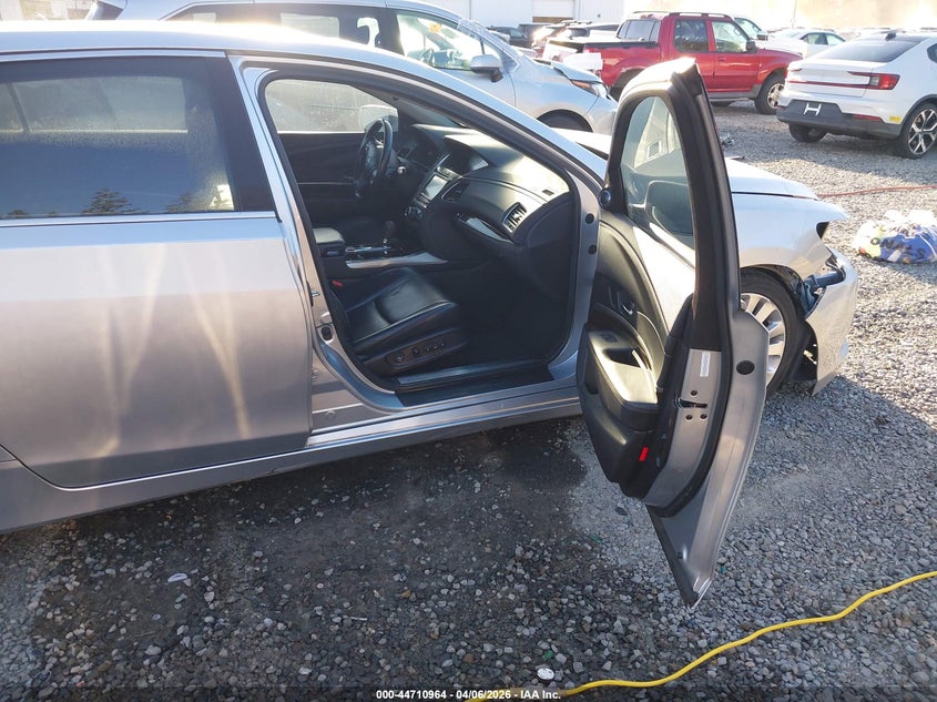 2014 Acura RLX VIN JH4KC1F52EC004533 IAAI salvage auction — RIGHT FRONT, Salvage Title, sold $525 on 2026-07-22 (photo 5)