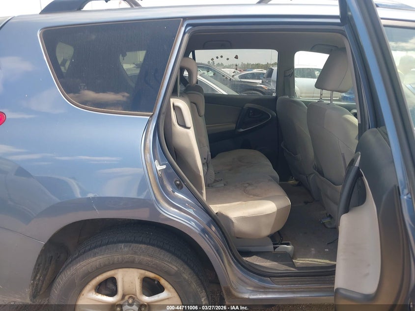 2011 Toyota Rav 4 VIN JTMBF4DVXBD040120 IAAI salvage auction — NORMAL WEAR, Original (Texas), sold $3,900 on 2026-07-09 (photo 8)