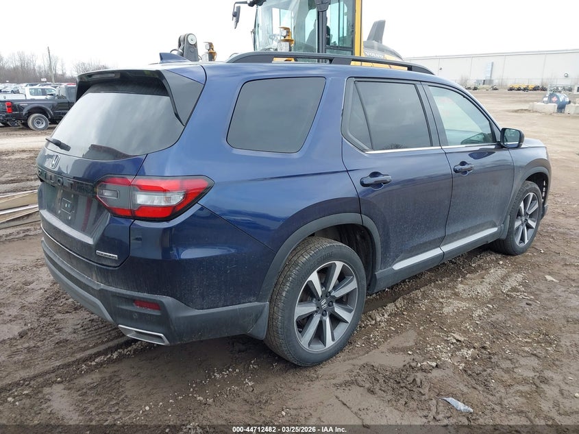 2025 Honda Pilot VIN 5FNYG1H77SB053692 IAAI salvage auction — LEFT SIDE, Wait Title, sold $24,200 on 2026-09-01 (photo 4)