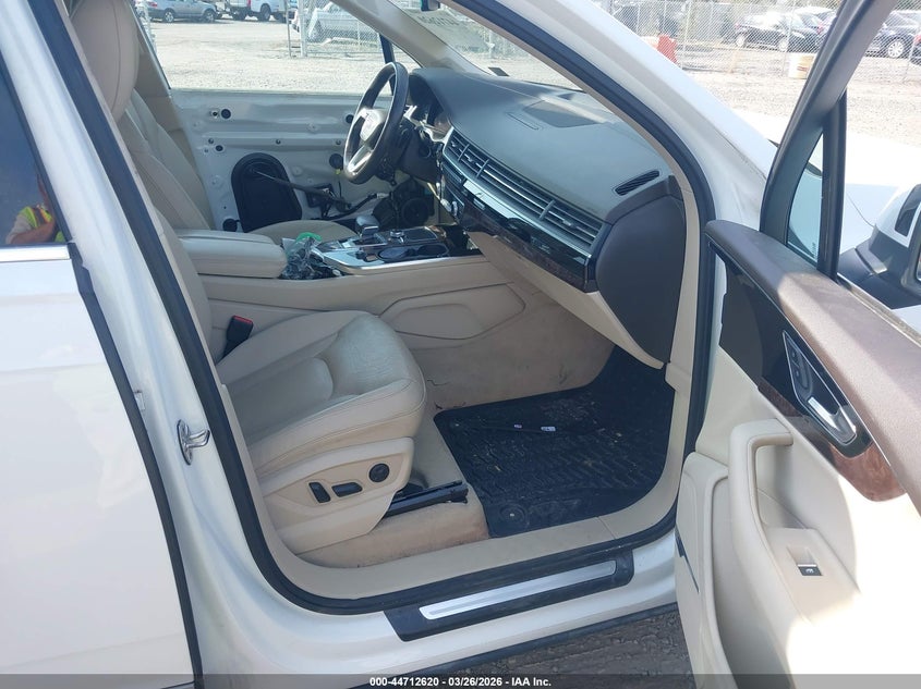 2019 Audi Q7 VIN WA1LAAF77KD012804 IAAI salvage auction — FRONT END, Salvage (Virginia), sold $6,600 on 2026-08-01 (photo 5)