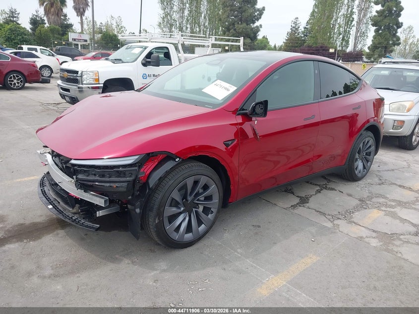 2026 Tesla Model y VIN 7SAYGDEE8TF596753 IAAI salvage auction — RIGHT FRONT, Wait Title, sold $26,550 on 2026-07-06 (photo 2)
