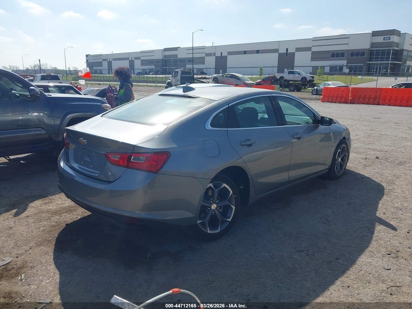 2024 Chevrolet Malibu VIN 1G1ZD5ST4RF147361 IAAI salvage auction — RIGHT SIDE, Original (Texas), sold $7,300 on 2026-07-28 (photo 4)