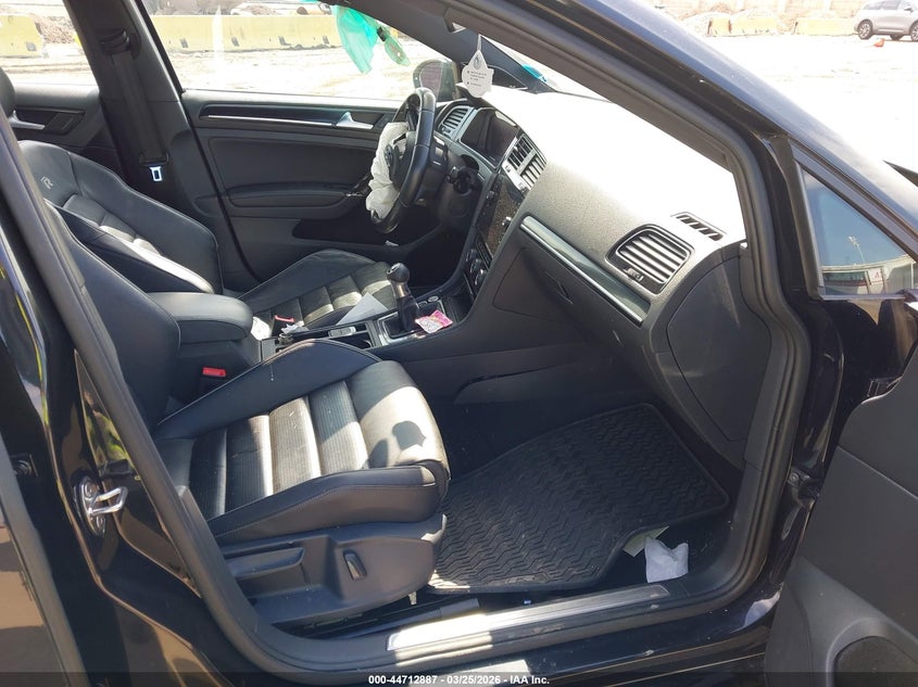 2019 Volkswagen Golf r VIN WVWWA7AU5KW198124 IAAI salvage auction — FRONT END, Mv-907A (New York), sold $2,200 on 2026-08-04 (photo 5)