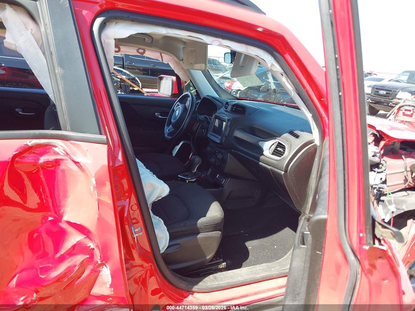2018 Jeep Renegade VIN ZACCJABB9JPG90812 IAAI salvage auction — RIGHT SIDE, Clear (Arkansas), sold $1,175 on 2026-08-07 (photo 5)