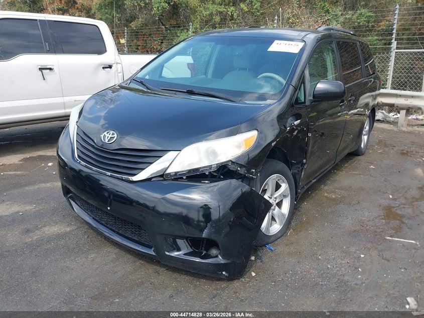 2013 Toyota Sienna VIN 5TDKK3DC9DS287186 IAAI salvage auction — LEFT FRONT, Salvage (North Carolina), sold $1,550 on 2026-07-23 (photo 2)