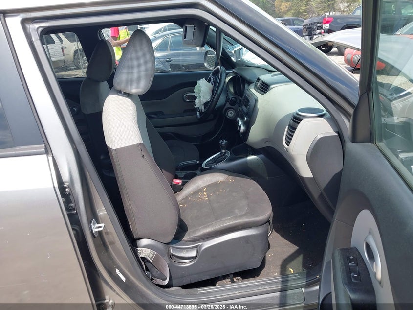 2016 Kia Soul VIN KNDJN2A26G7302881 IAAI salvage auction — FRONT END, Wait Title, sold $300 on 2026-07-15 (photo 5)