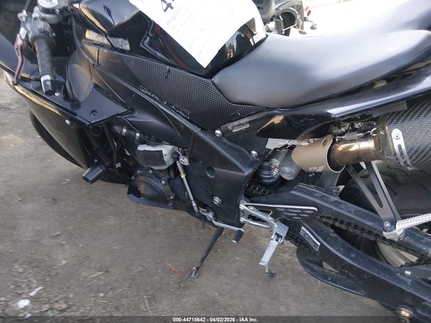 2011 Yamaha Yzf VIN JYARN23E0BA011102 IAAI salvage auction — THEFT, Salvage (California), sold $125 on 2026-07-29 (photo 9)