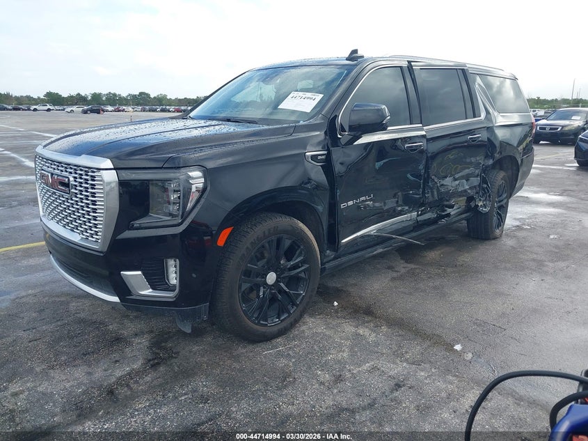 2021 Gmc Yukon xl VIN 1GKS1JKL5MR389744 IAAI salvage auction — LEFT SIDE, Rebuildable (Florida), sold $15,950 on 2026-07-30 (photo 2)