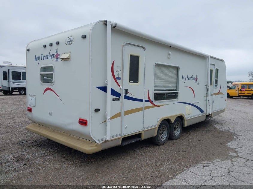 2004 Jayco Jay feather VIN 1UJBJ02M441JZ0164 IAAI salvage auction — SIDE, Salvage (Kansas), sold $1,350 on 2026-09-02 (photo 4)