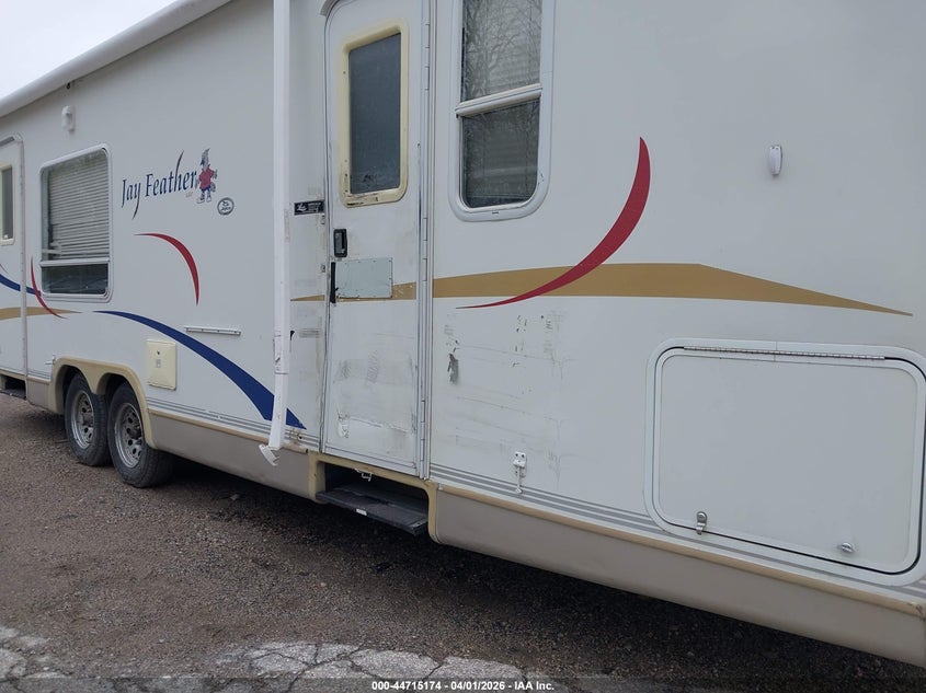 2004 Jayco Jay feather VIN 1UJBJ02M441JZ0164 IAAI salvage auction — SIDE, Salvage (Kansas), sold $1,350 on 2026-09-02 (photo 6)