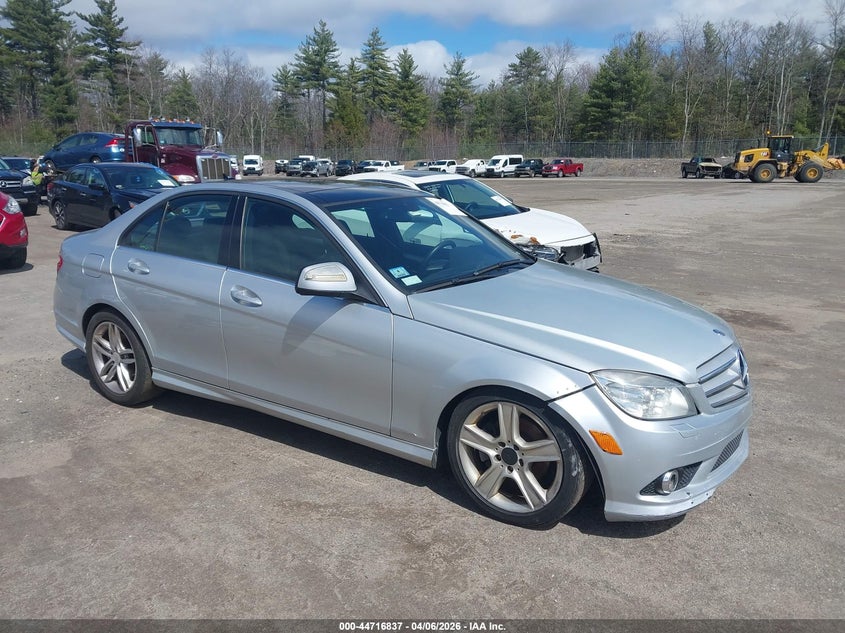 2008 Mercedes-benz C-klasse VIN WDDGF81X58F171994 IAAI salvage auction — FRESH WATER, Reconstructed (Massachusetts), sold $400 on 2026-07-17 (photo 1)