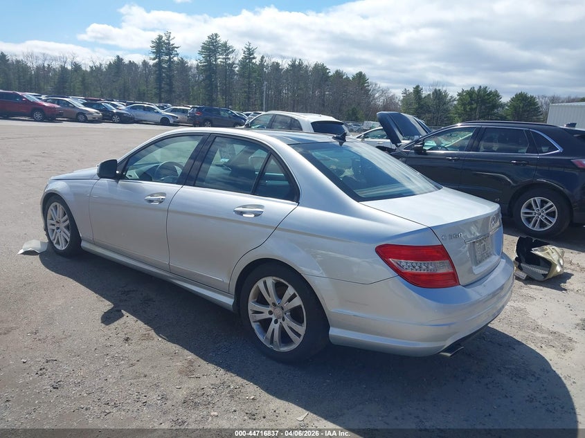 2008 Mercedes-benz C-klasse VIN WDDGF81X58F171994 IAAI salvage auction — FRESH WATER, Reconstructed (Massachusetts), sold $400 on 2026-07-17 (photo 3)