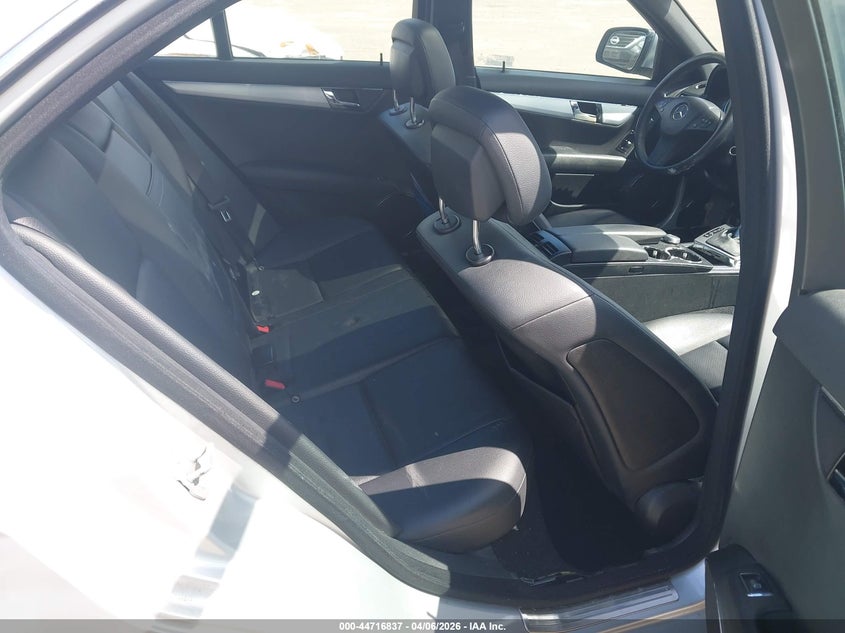 2008 Mercedes-benz C-klasse VIN WDDGF81X58F171994 IAAI salvage auction — FRESH WATER, Reconstructed (Massachusetts), sold $400 on 2026-07-17 (photo 8)