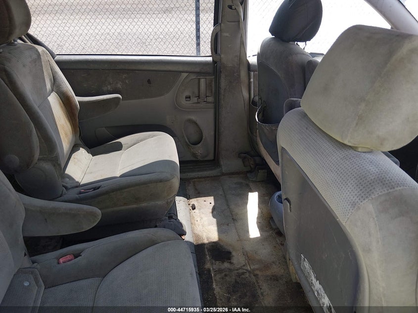 2005 Toyota Sienna VIN 5TDZA23C95S287221 IAAI salvage auction — SIDE, Clear (Texas), sold $650 on 2026-07-29 (photo 8)