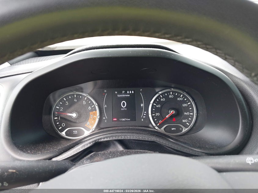 2019 Jeep Renegade VIN ZACNJABBXKPK83847 IAAI salvage auction — RIGHT FRONT, Salvage (Illinois), sold $1,900 on 2026-07-15 (photo 7)