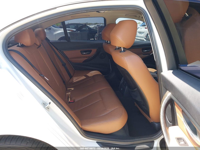 2012 BMW 3er VIN WBA3A5C56CF347510 IAAI salvage auction — REAR END, Wait Title, sold $3,150 on 2026-08-21 (photo 8)