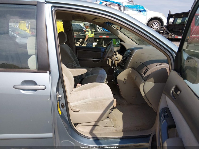 2008 Toyota Sienna VIN 5TDZK23C08S166899 IAAI salvage auction — FRONT END, Salvage (Georgia), sold $700 on 2026-07-23 (photo 5)