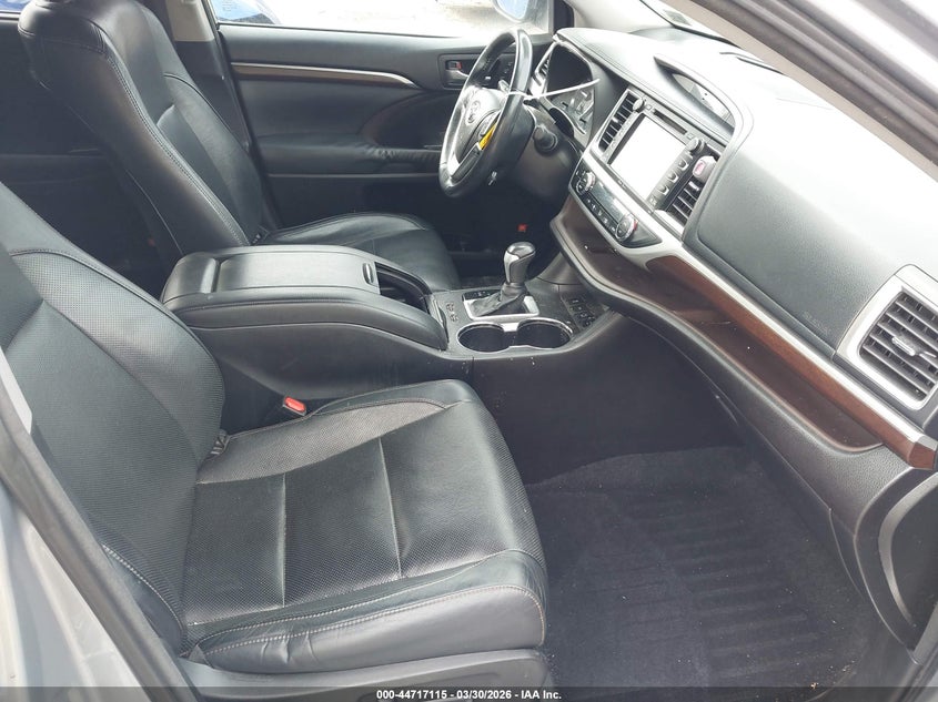 2014 Toyota Highlander VIN 5TDDKRFH3ES040526 IAAI salvage auction — RIGHT REAR, Salvage (Virginia), sold $9,200 on 2026-07-07 (photo 5)