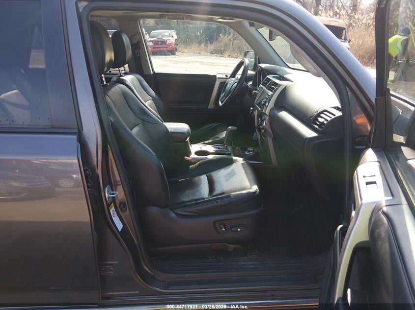 2011 Toyota 4runner VIN JTEBU5JR1B5060975 IAAI salvage auction — REAR END, Salvage - Greater Than 75% (Maryland), sold $7,600 on 2026-07-30 (photo 5)