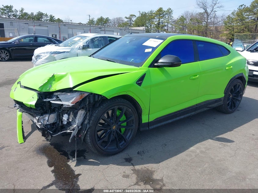 2022 Lamborghini Urus VIN ZPBUA1ZL7NLA16521 IAAI salvage auction — FRONT END, Wait Title, sold $102,500 on 2026-07-14 (photo 2)