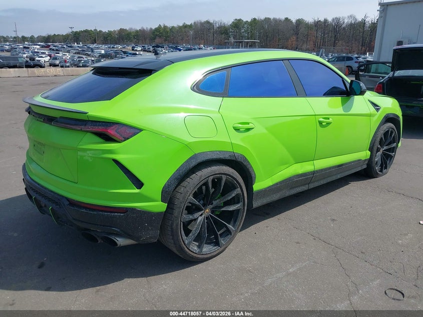 2022 Lamborghini Urus VIN ZPBUA1ZL7NLA16521 IAAI salvage auction — FRONT END, Wait Title, sold $102,500 on 2026-07-14 (photo 4)