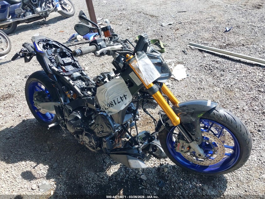 2025 Yamaha VIN JYARN95E1SA001636 IAAI salvage auction — ROLLOVER, Wait Title, sold $1,500 on 2026-08-01 (photo 1)