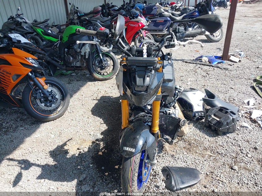 2025 Yamaha VIN JYARN95E1SA001636 IAAI salvage auction — ROLLOVER, Wait Title, sold $1,500 on 2026-08-01 (photo 5)