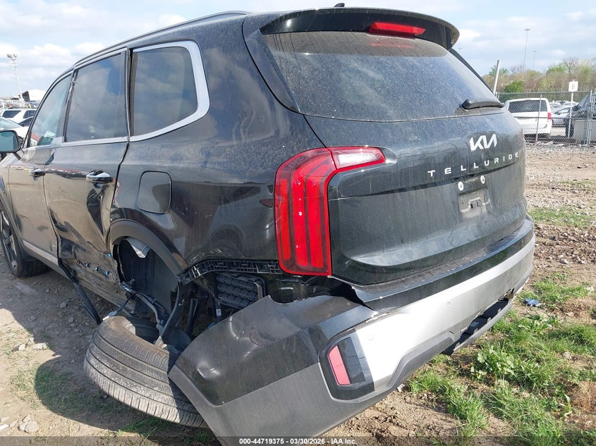 2025 Kia Telluride VIN 5XYP6DGC5SG634177 IAAI salvage auction — LEFT REAR, Wait Title, sold $13,700 on 2026-08-27 (photo 6)