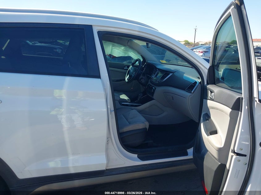 2016 Hyundai Tucson VIN KM8J33A49GU089287 IAAI salvage auction — LEFT SIDE, Wait Title, sold $2,350 on 2026-07-28 (photo 5)