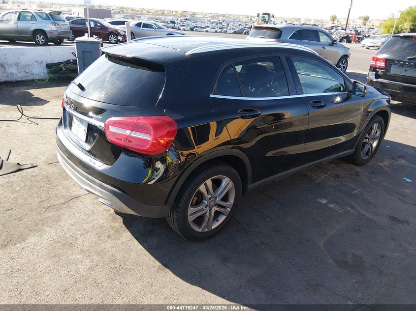 2015 Mercedes-benz Gla-klasse VIN WDCTG4GB5FJ071392 IAAI salvage auction — NORMAL WEAR, Salvage (Texas), sold $3,000 on 2026-07-17 (photo 4)