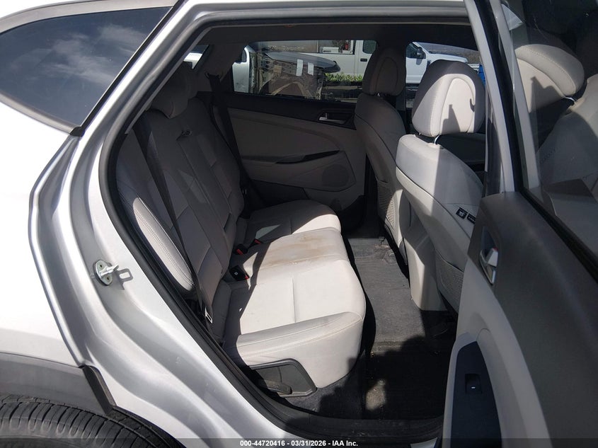 2018 Hyundai Tucson VIN KM8J3CA49JU606644 IAAI salvage auction — FRONT & REAR, Wait Title, sold $2,800 on 2026-07-20 (photo 8)