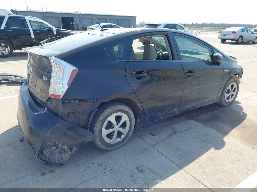 2011 Toyota Prius VIN JTDKN3DU4B5315978 IAAI salvage auction — LEFT FRONT, Clear (Indiana), sold $675 on 2026-07-17 (photo 4)